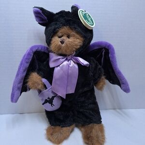 The Bearington Collection Plush Brown Bear Halloween Costume Bats Belfry #181301